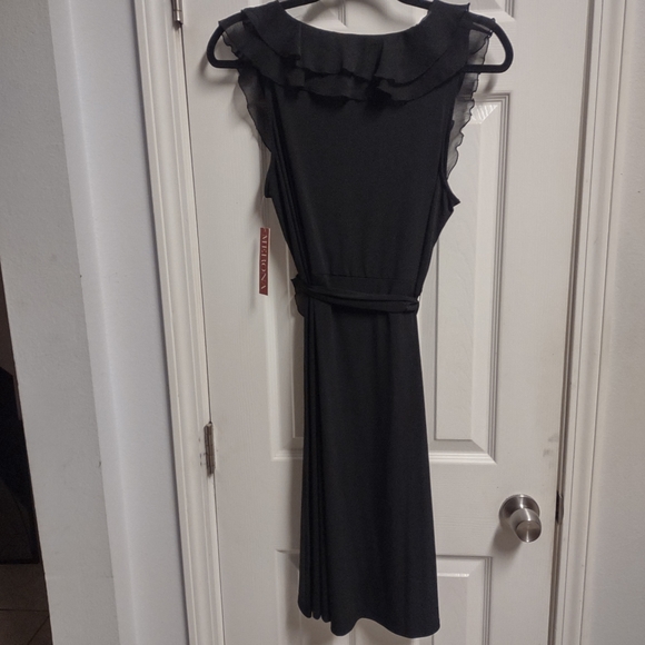 Beautiful Black Dress - Picture 2 of 9